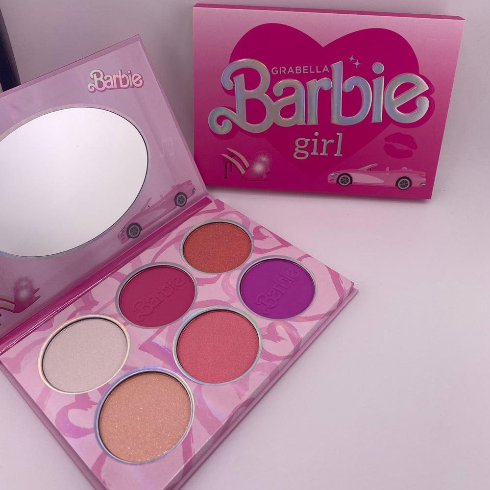 LAST ONES❗️ 💕 Barbie X Girabella Collab Blush Palette with 6 shades- New in box - Picture 3 of 4